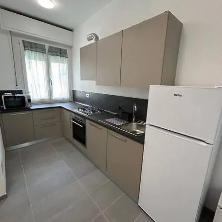 아파트 Estivo Trilocale Centro